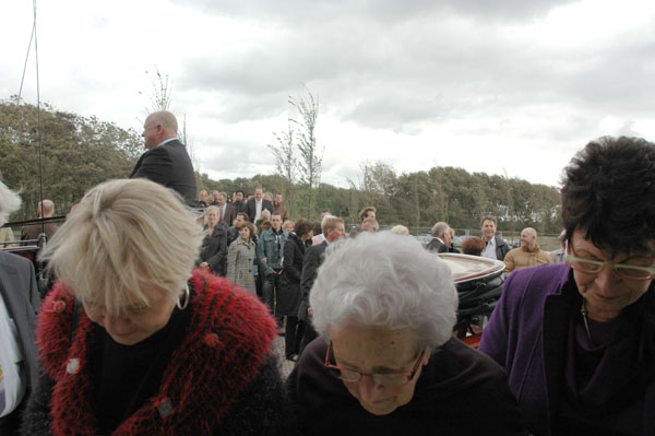 opening paardencrematorium westerhout 2008
