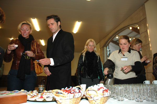 opening paardencrematorium westerhout 2008